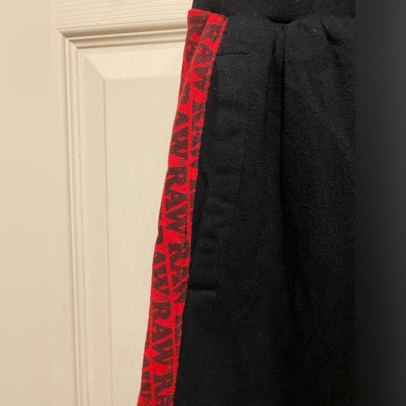 Raw Rolling Papers 
Track Pants 
Unisex Size 1 1/4 (Small) - Picture 6 of 7